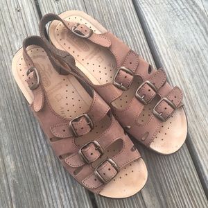 🌟Fly Flot Brown Leather Sandal Size 6